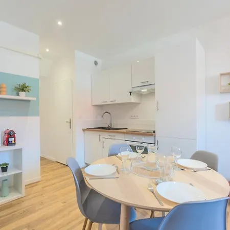 아파트 2 Bedroom Near Tram, Chr + Parking *